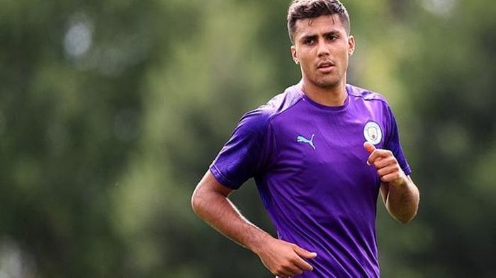 Man City chiêu mộ Rodri với giá kỷ lục