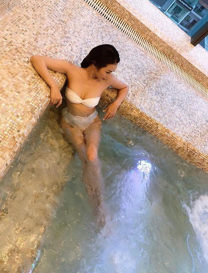 Hình ảnh sexy đã gắn với Yaya Trương Nhi trong thời gian dài, từ khi bắt đầu hoạt động showbiz.
