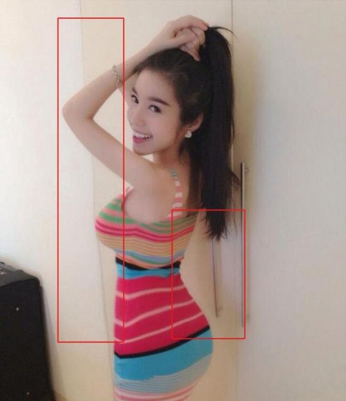 Nhiều fan nhận ra phần cánh tay của cô nàng bị “bóp” hơi quá tay và phần mông được “đẩy” to ra, tạo nên những đường lượn sóng ở cánh cửa tủ.