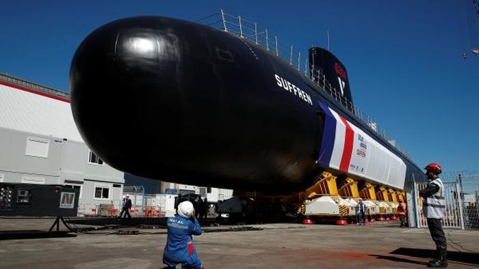 Cận cảnh tàu ngầm Suffren. Ảnh: Reuters