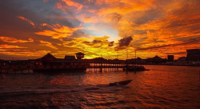 Kampong Ayer: Ngôi làng nổi lớn nhất thế giới.