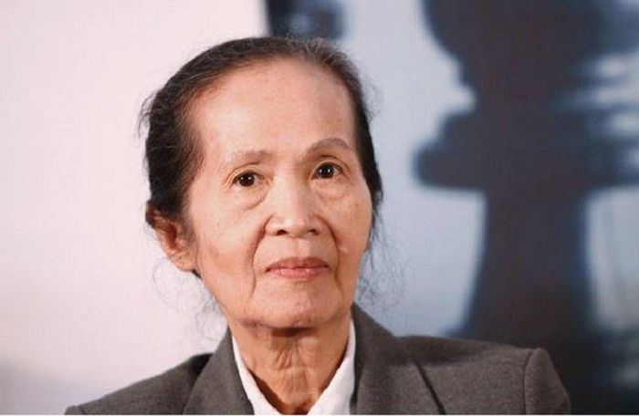 Chuyên gia kinh tế Phạm Chi Lan, nguyên thành viên Tổ Nghiên cứu của cố Thủ tướng Chính Phủ Võ Văn Kiệt, Phan Văn Khải, nguyên Phó Chủ tịch Phòng Thương mại và Công nghiệp Việt Nam