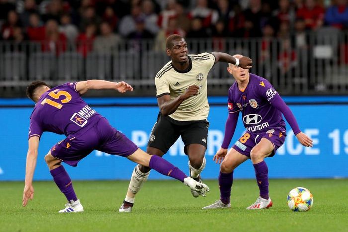 Pogba chơi tốt trước Perth Glory