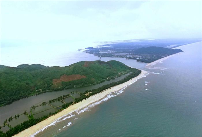 Tư Hiền - vùng đất giàu tiềm năng du lịch với vẻ đẹp yên bình. Ảnh: DUY DƯƠNG