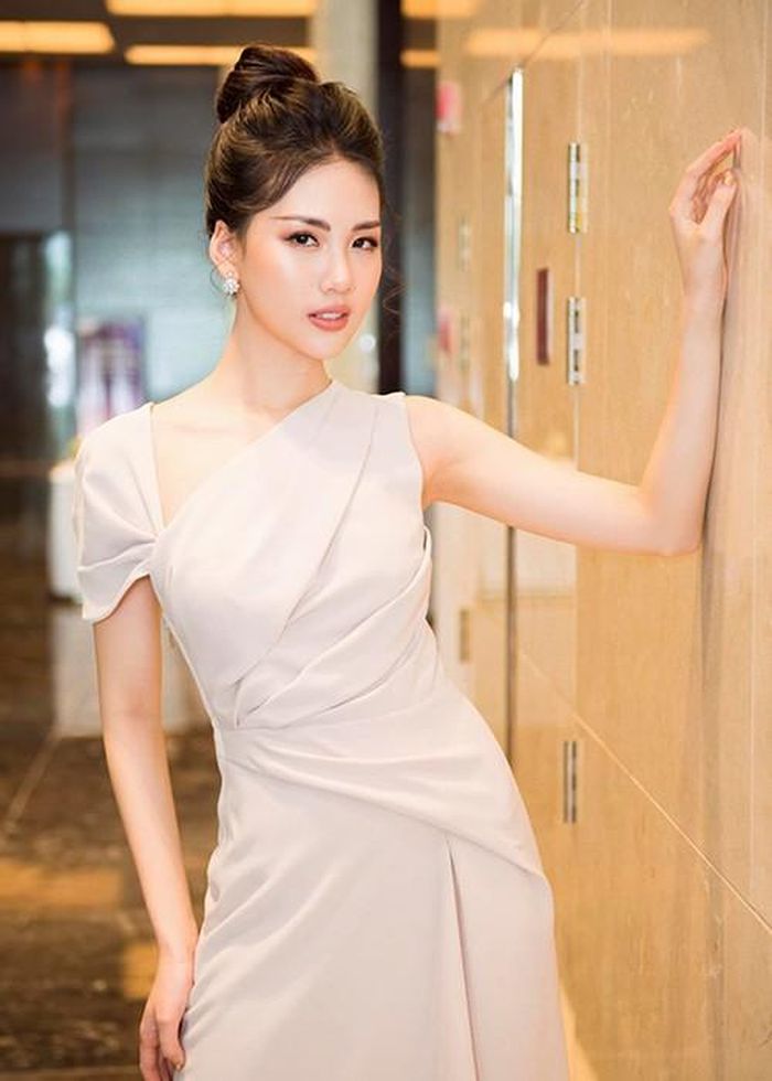 Sau chia sẻ bị gạ tình lên đến 1 triệu USD, Quỳnh Hoa nhận được sự chú ý của cư dân mạng.