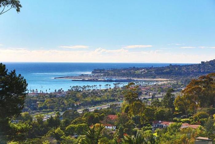 Montecito - một trong những khu giàu nhất nước Mỹ.