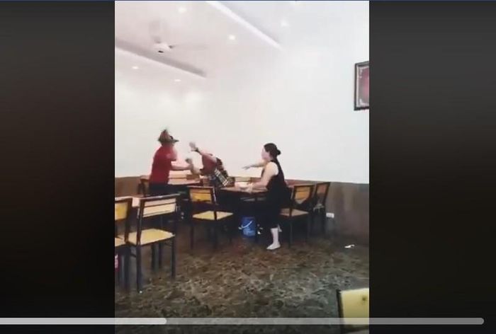 Bà P, người bị tố cáo đã chứng kiến tận mắt nhóm xã hội hành hung người một cách vô cớ