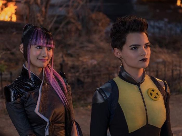 Shioli Kutsuna (trái) với vai là nữ dị nhân đồng tính trong phim “Deadpool 2”