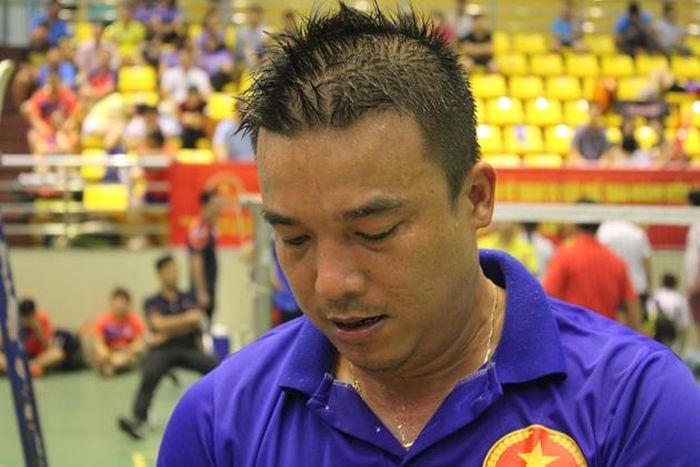 Những giọt mồ hôi trên sân.