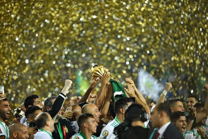 Khoảnh khắc đăng quang của nhà vô địch Algeria.