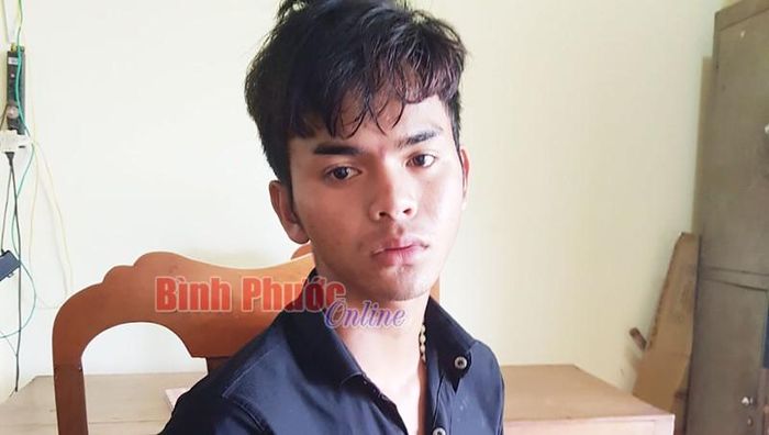 Điểu Long tại cơ quan công an
