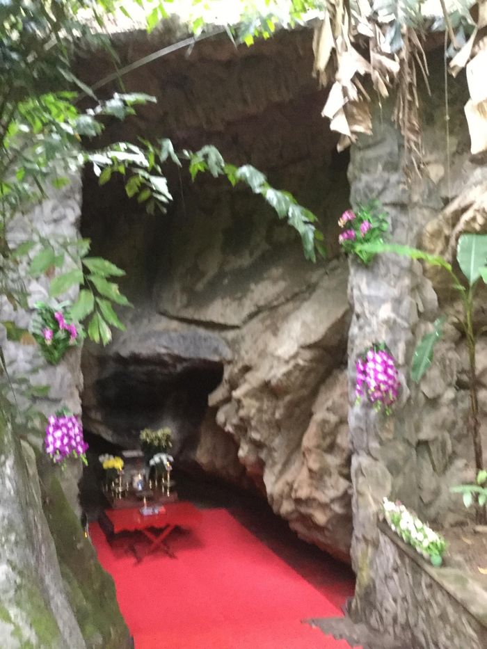 Hang Tám Cô huyền thoại