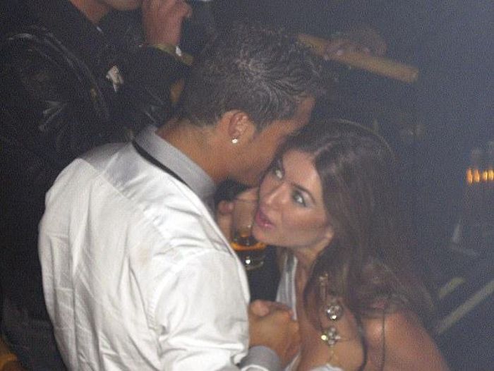 Ronaldo và Kathryn Mayorga xuất hiện trong một quán rượu năm 2009. Ảnh: DM.