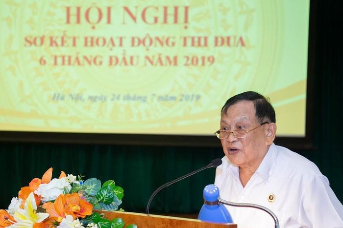 Thượng tướng Nguyễn Văn Được, Chủ tịch Hội Cựu chiến binh Việt Nam phát biểu tại Hội nghị.