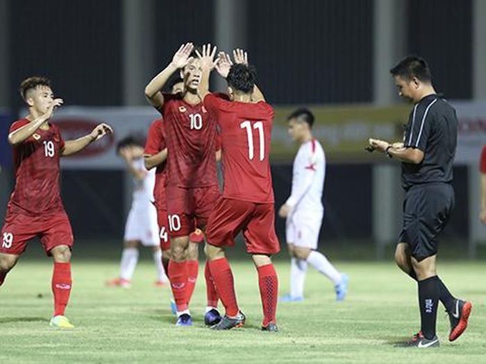 Tuy chưa thể hiện được khả năng chơi bóng vượt trội trước Viettel nhưng U22 Việt Nam vẫn có được chiến thắng 2-0. Ảnh: Hoàng Linh