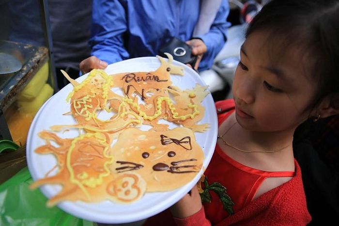 Những chiếc bánh hình thú ngộ nghĩnh khiến các em nhỏ thích thú.