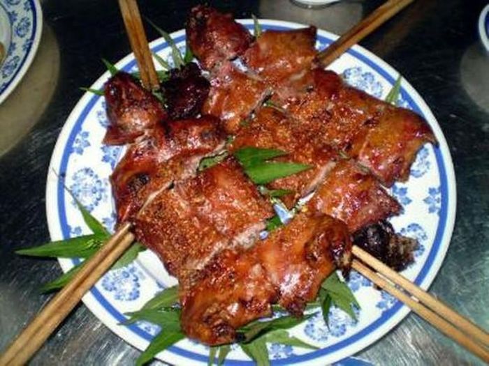 Từ lâu nay, thịt chuột được xem là đặc sản không chỉ của nhiều địa phương nước ta mà còn của nhiều quốc gia trên thế giới.
