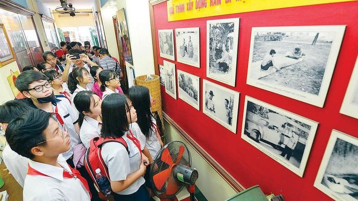 Tìm hiểu quá trình xây dựng hầm chứa vũ khí