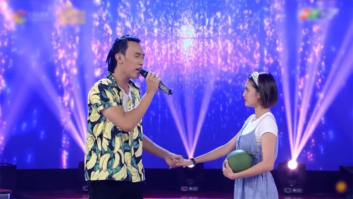 Kết quả này lại tiếp tục lặp lại ở vòng thi tiếp theo. Đội Trấn Thành loại đúng giọng ca thảm họa ở vị trí số 6. Anh chàng thể hiện bản hit “Mất trí nhớ” của Chi Dân bằng giọng hát lệch tông, sai nhịp khiến cả nam ca sĩ cũng không nhận ra bài hát của mình.