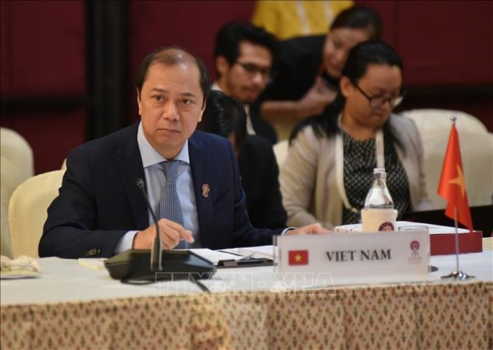 Thứ trưởng Bộ Ngoại giao Nguyễn Quốc Dũng dẫn đầu đoàn Việt Nam dự cuộc họp. Ảnh: TTXVN phát