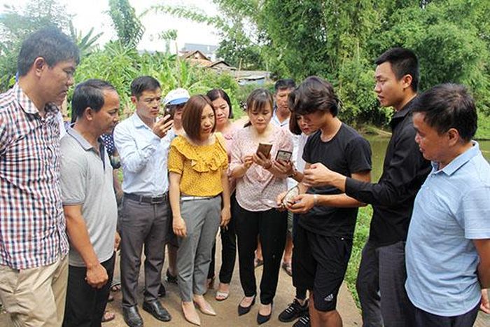 Kiểm tra chất lượng ngọc trai sau hơn 1 năm thực hiện mô hình.