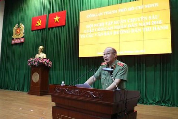 Trung tướng Lê Đông Phong phát biểu tại hội nghị