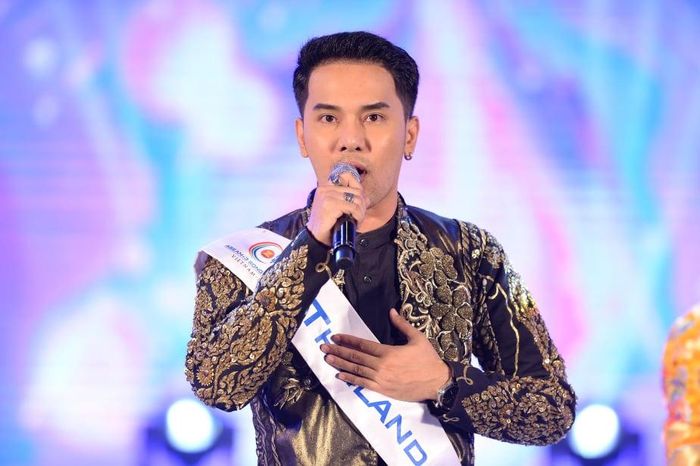 Thí sinh SateanpongKlantang của Thái Lan thể hiện ca khúc "The one and only King in the world". Giám khảo Indonesia Bemby Gusti đánh giá cao phần trình diễn của thí sinh này. Kết thúc đêm thi, anh được trao giải Thí sinh thân thiện.