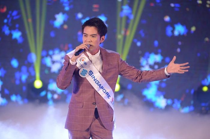 Thí sinh Ng Zhen Long Desmond (Singapore) chọn ca khúc "Never left" để khoe chất giọng. Giám khảo Philippines Alfred Allan D. Samonte cho rằng Desmond có chất giọng giàu nội lực nhưng hơi vội vàng khoe điều đó. Với phần trình diễn này, thí sinh Singapore được trao giải triển vọng.