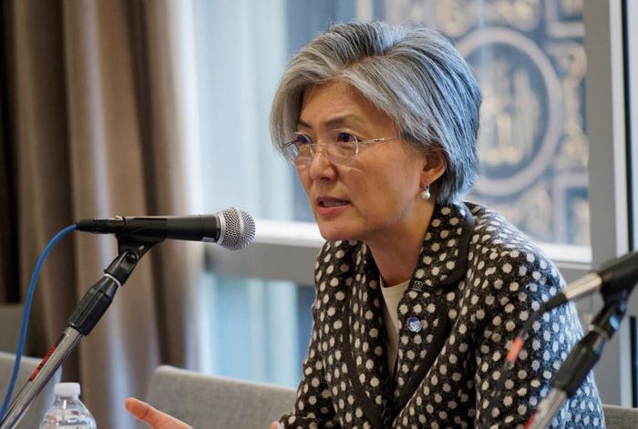 Ngoại trưởng Hàn Quốc Kang Kyung-wha ngày 31/7 tuyên bố vụ phóng tên lửa mới nhất của Triều Tiên không giúp ích cho các nỗ lực giảm nhẹ căng thẳng trên Bán đảo Triều Tiên