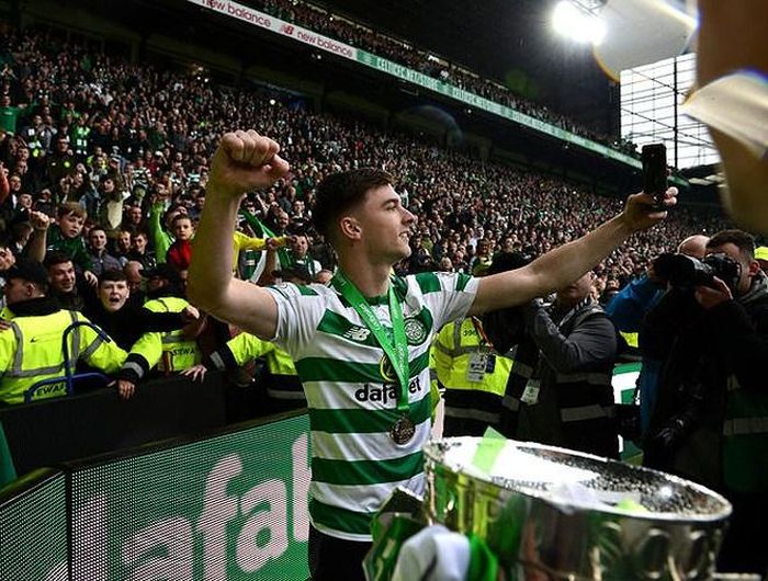  Kieran Tierney là một cầu thủ trẻ và không ngừng tiến bộ. Kể từ khi ra mắt Celtic tới nay hậu vệ này đã có 169 trận đấu và là điểm tựa vững chắc bên hành lang cánh trái của CLB 