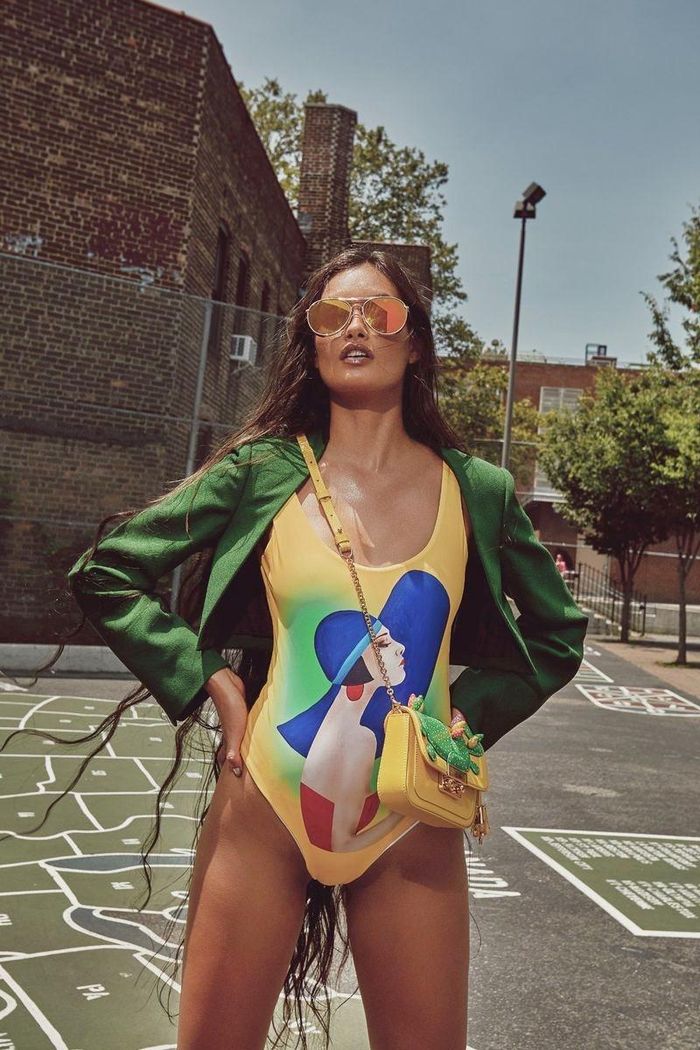 Gizele lần đầu trình diễn cho Victoria's Secret Fashion Show năm 2017 và sau đó là 2018.