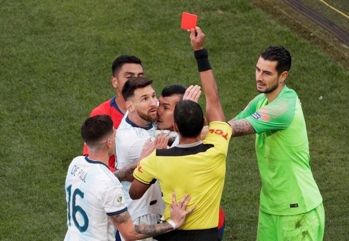 Messi bị LĐBĐ Nam Mỹ tăng án phạt sau khi 'chửi' BTC Copa America 2019 và trọng tài