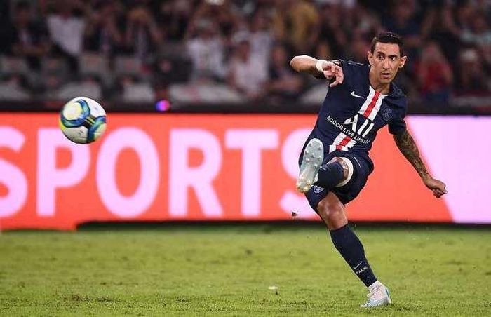 Di Maria sút phạt đẳng cấp, ấn định thắng lợi 2-1 cho PSG.