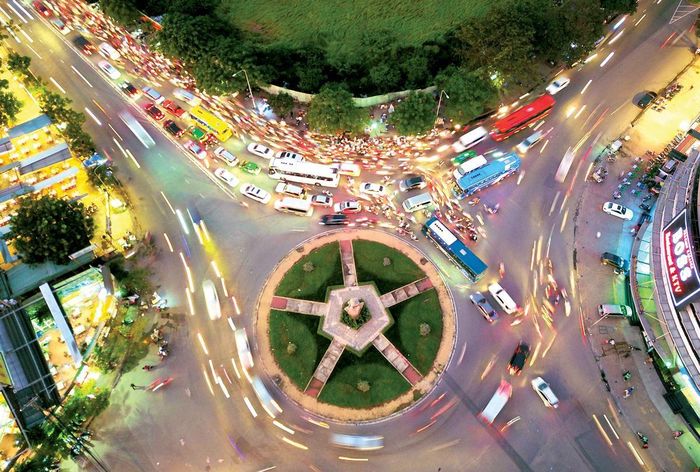 Bùng binh Trung Sơn đến và đi các quận 7, 8 và huyện Bình Chánh