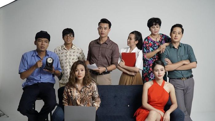 Dàn diễn viên của 'Những nhân viên gương mẫu'. 