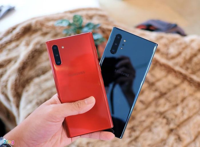 Theo Samsung, Galaxy Note10+ sẽ phù hợp với những người dùng đòi hỏi cao hơn về màn hình, camera.