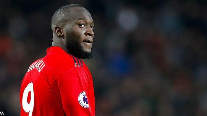 Từ bỏ Mandzukic, MU vẫn chưa có người thay Lukaku