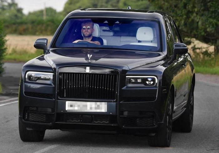Solskjaer và Luke Shaw đến Carrington sáng nay