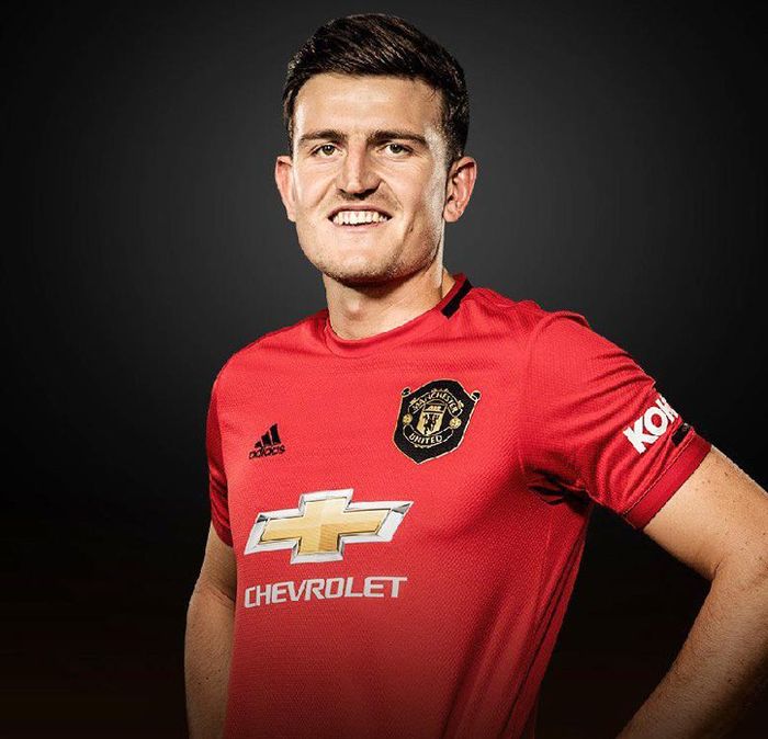 Harry Maguire được MU chiêu mộ với giá 80 triệu bảng