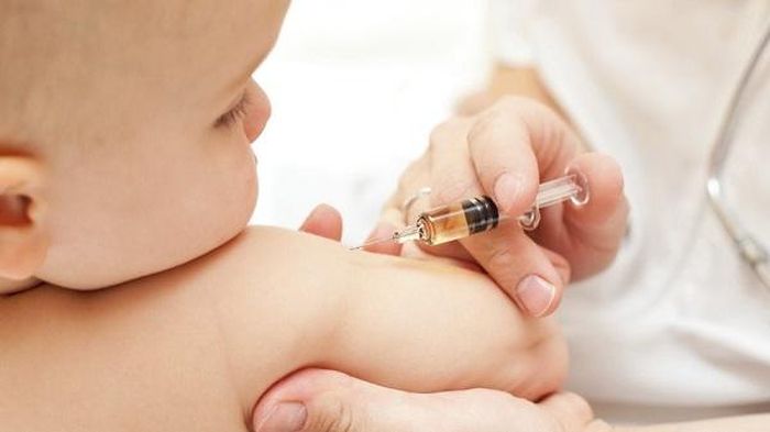Tiêm phòng vắc xin cảm cúm giúp trẻ luôn khỏe mạnh (Ảnh minh họa)