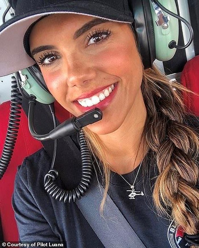 Luana Torres có đôi mắt sáng, làn da đẹp với nụ cười tỏa nắng.