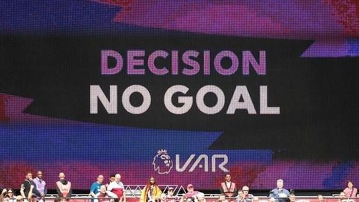 VAR có thể khiến trận đấu công bằng hơn. Ảnh: Getty Images 