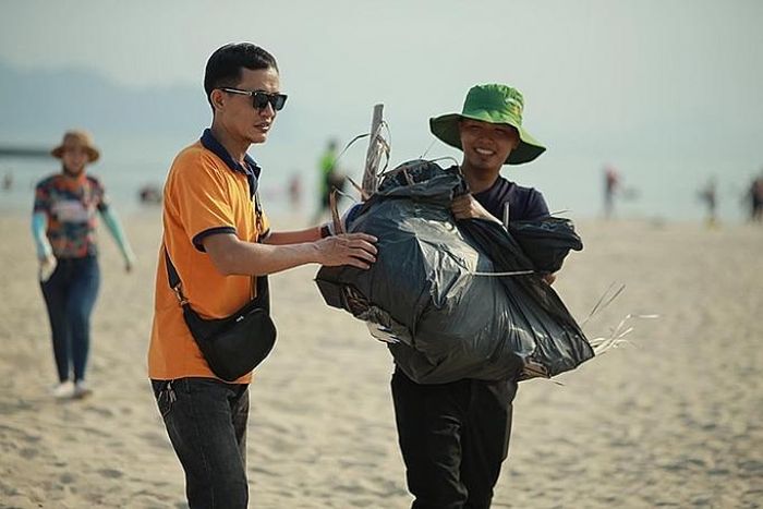 Hoạt động làm sạch biển kỳ vọng sẽ giúp nâng cao ý thức cộng đồng trongcông tác bảo vệ môi trường chung của Vịnh và hạn chế rác thải nhựa