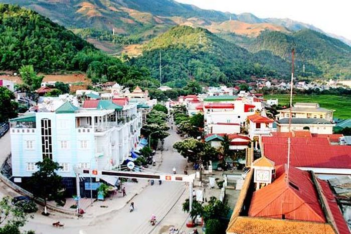 Một góc trung tâm thị trấn Bắc Yên.