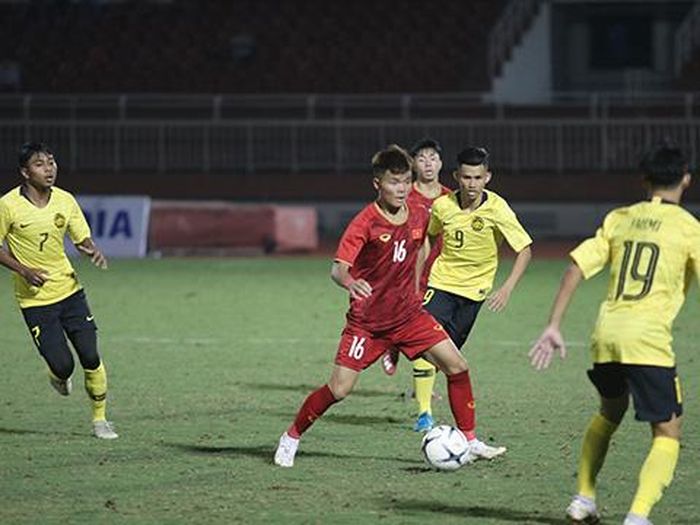 U18 Việt Nam bị loại sau khi thua cả U18 Campuchia 1-2 chiều 15/8. Ảnh: VFF