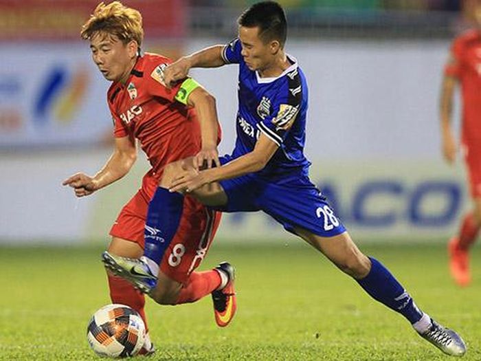 Thắng HAGL 3-0 giúp B.Bình Dương của Văn Vũ tạm vươn lên vị trí thứ 4. Ảnh: VPF