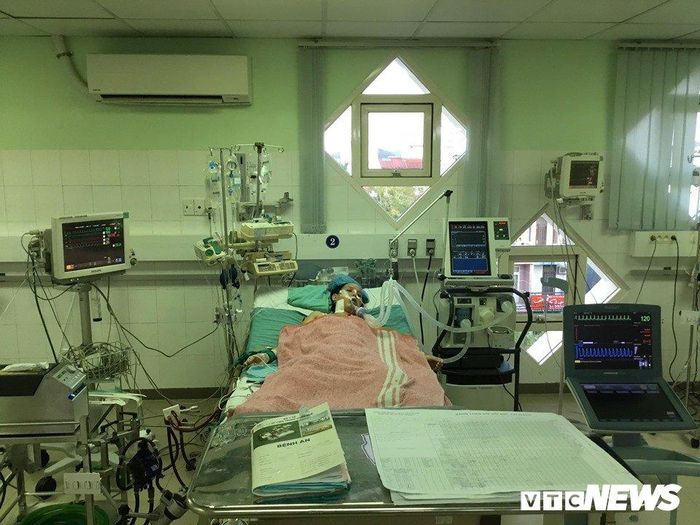 Chị H. bị viêm cơ tim tối cấp, nguy cơ thiệt mạng lên đến 70% vừa được các y bác sỹ Bệnh viện Trung ương Huế cứu sống.