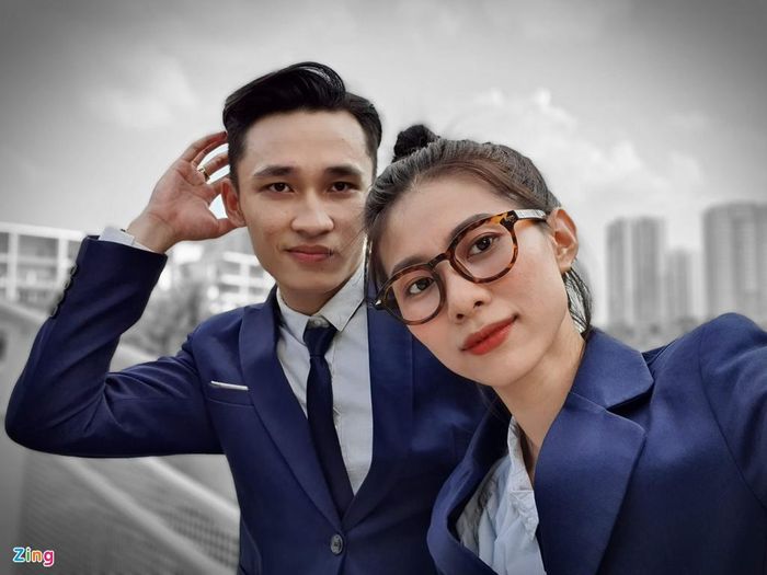 Galaxy Note10+ sở hữu camera selfie 10 MP, khẩu độ f/2.2. Ảnh selfie có phần tự nhiên, da người được làm trắng nhẹ, không quá ảo. Bên cạnh đó, camera selfie này còn được tích hợp nhiều hiệu ứng nghệ thuật bắt mắt.