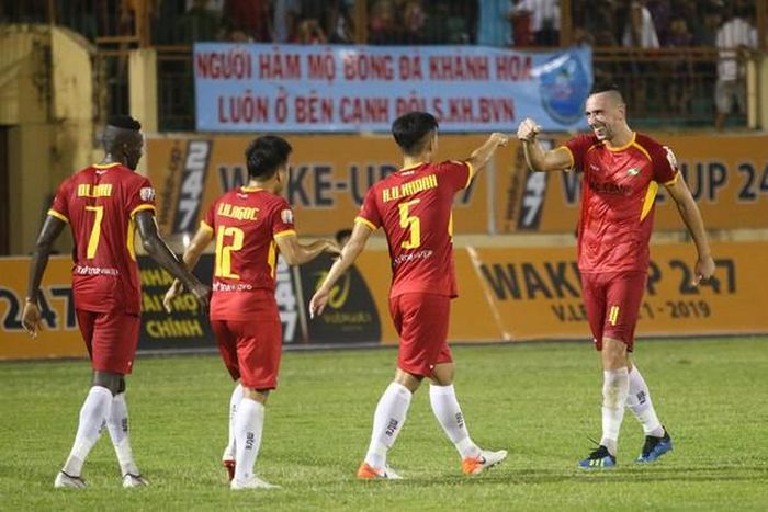 SLNA chơi bùng nổ trong hiệp 2 và giành chiến thắng chung cuộc. Ảnh: VPF