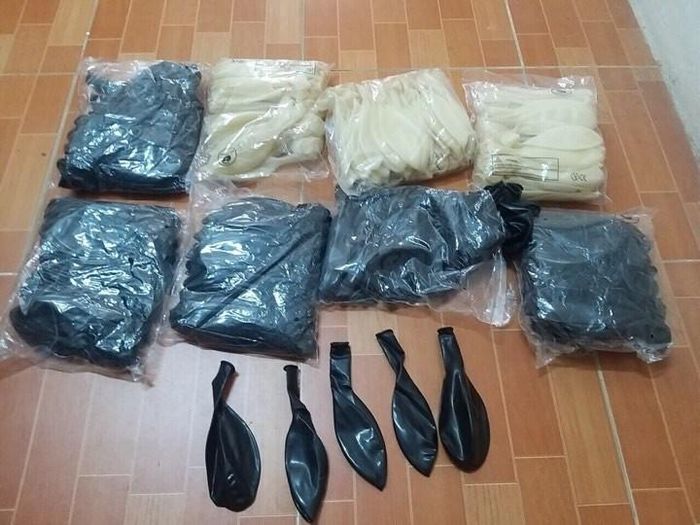 Gần 500 quả bóng cao su dùng để bơm khí N20 bị thu giữ